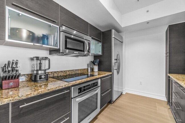 Building Photo - 550 Okeechobee Blvd