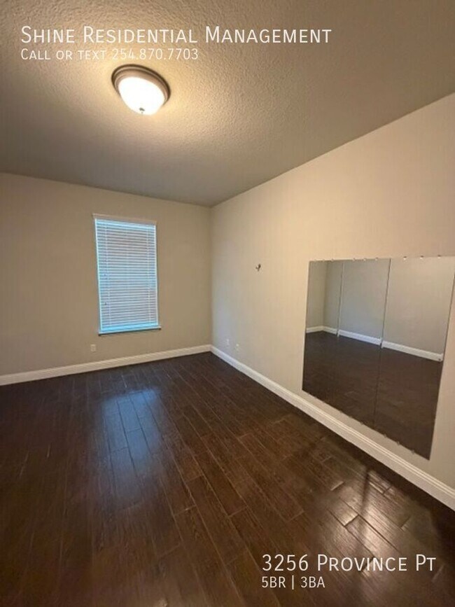Building Photo - 3256 Province Pt