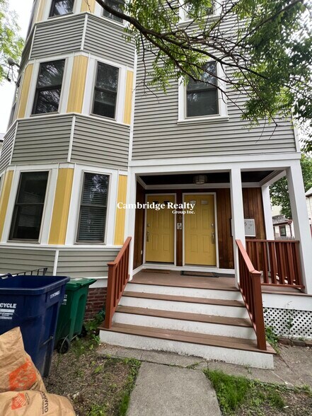 Building Photo - 56 Market St