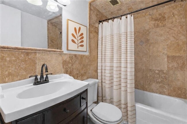 Building Photo - 130 26th St NW