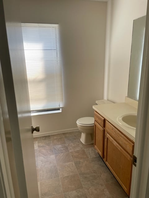 Building Photo - 1043 Neely St