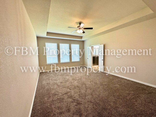 Building Photo - 2809 Belmont Dr