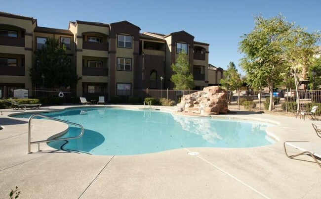 Building Photo - 6955 N Durango Dr