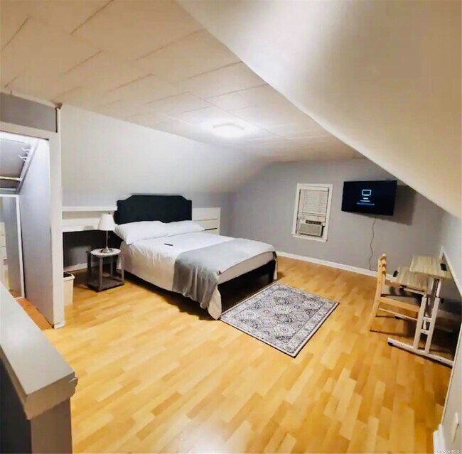 Building Photo - 241-28 87th Ave