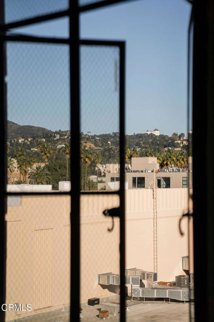 Building Photo - 6253 Hollywood Blvd