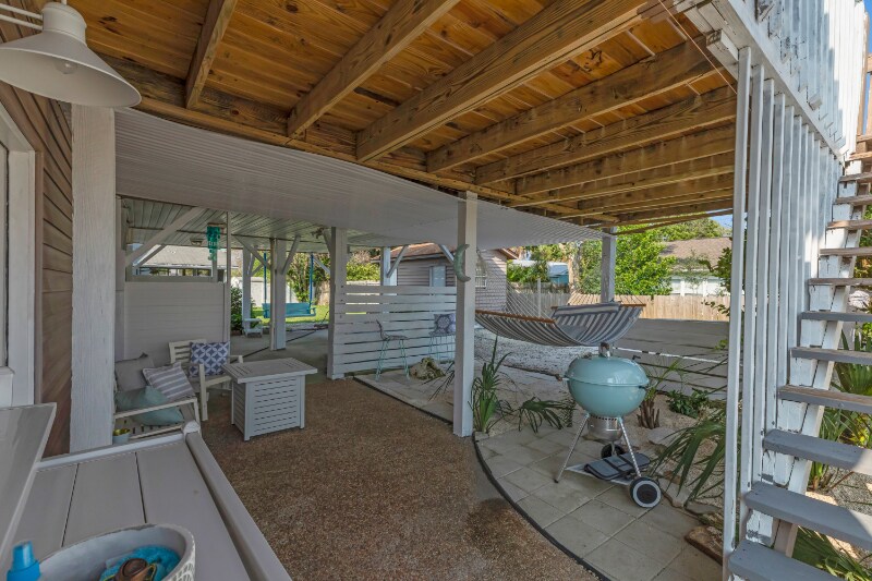 Building Photo - 216 Rose Ln