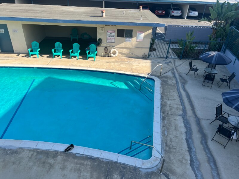 Building Photo - 750 W Bonita Ave