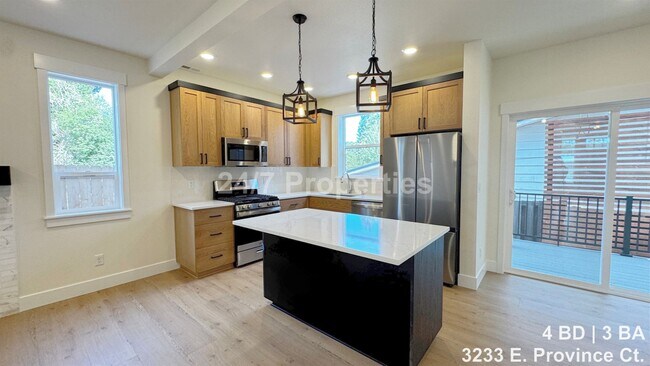 Building Photo - Brand-New 4 BD | 3 BA Home in Newberg