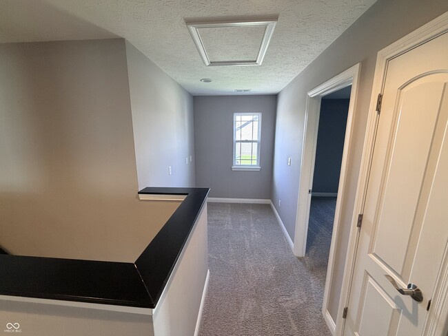 Building Photo - 357 Indigo St