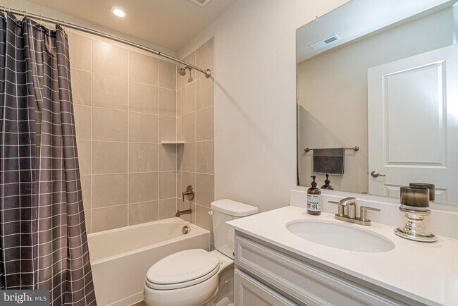 Building Photo - 3929 Small Roundtop Rd