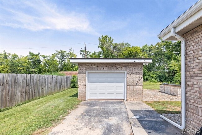 Building Photo - 227 Parkway Pl