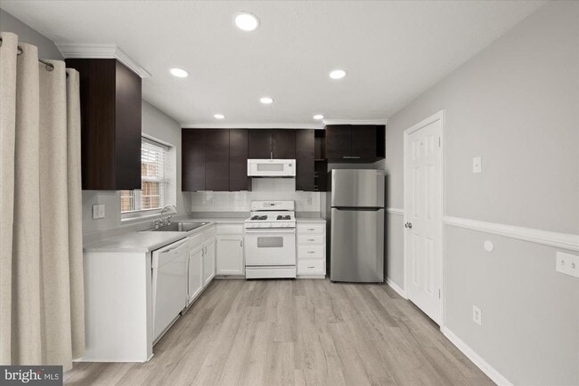 Building Photo - 12263 Granada Way