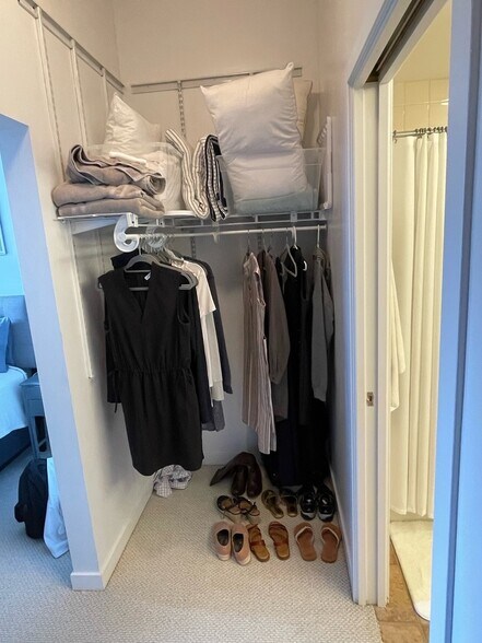 Building Photo - 1155 W Madison St