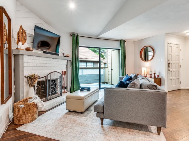 Building Photo - 5200 Martel Ave