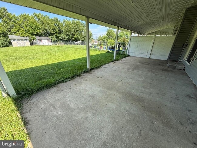 Building Photo - 1202 Rosegate Ct