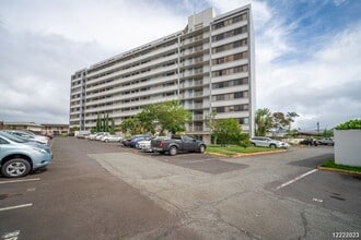 Building Photo - CONVENIENTLY LOCATED 1BR/1BA/1PKG UNIT IN THE CENTRE COURT CONDOMINIUM IN HALAWA