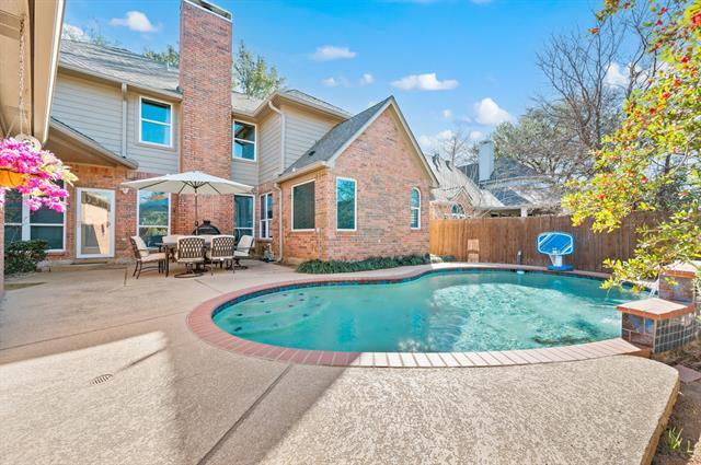 Building Photo - 1093 Woodbriar Dr