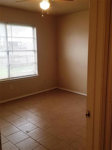 Building Photo - 1700 Justin Lyn St