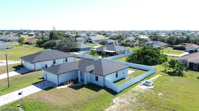 Building Photo - 2458 NW 9th Terrace