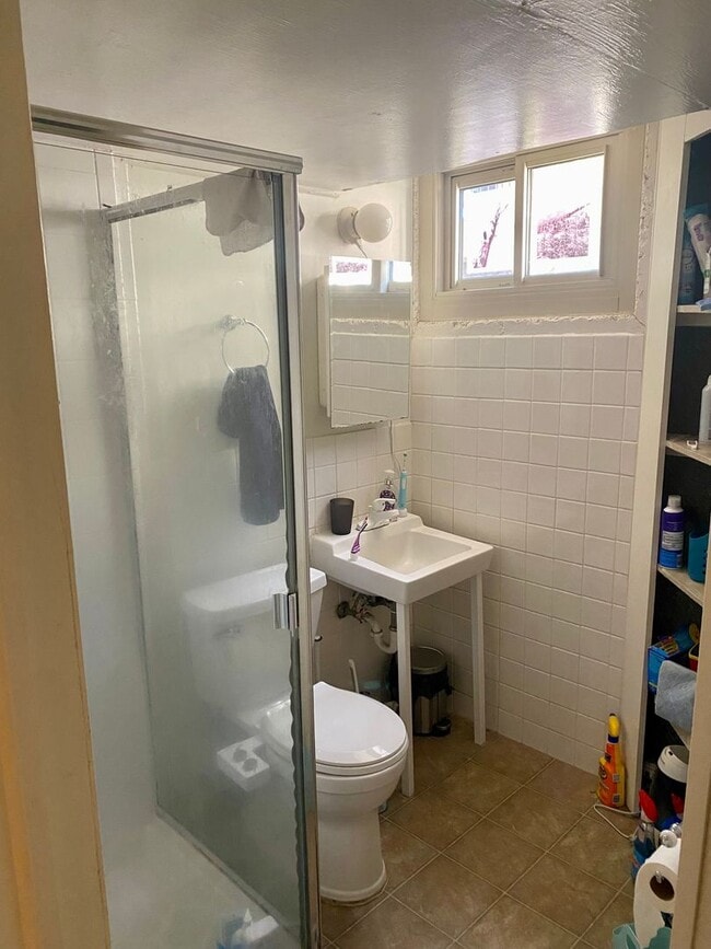 Building Photo - Available for 2026-2027 Fall Pre-Leasing! ...