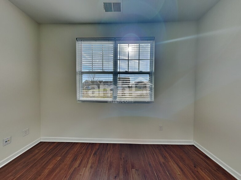 Building Photo - 304 Tessa Grace Wy