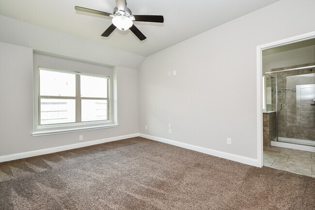 Building Photo - 15330 Ashbrook Dove Ln