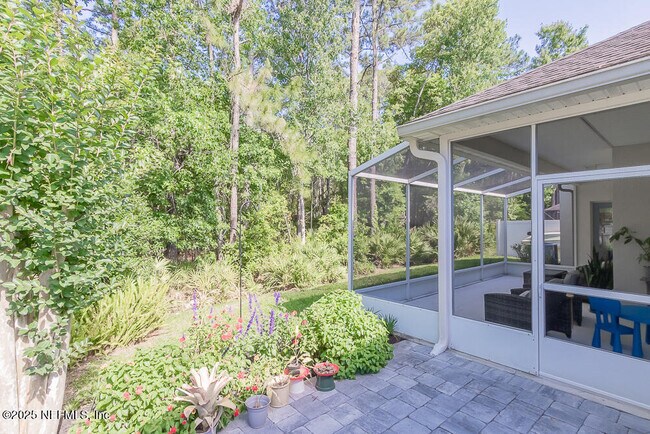 Building Photo - 8543 Glenbury Ct N