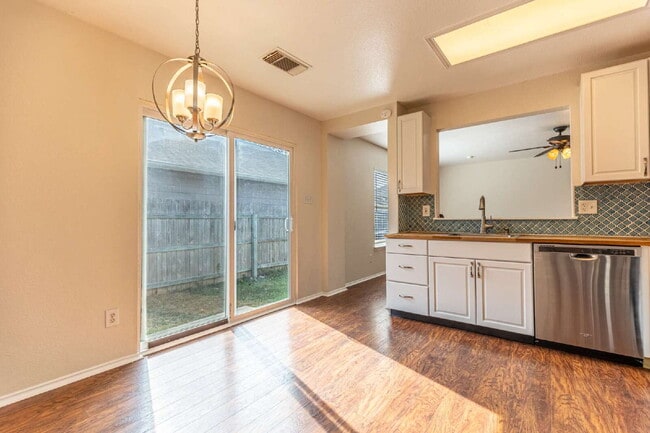 Building Photo - 2518 Paddle Creek