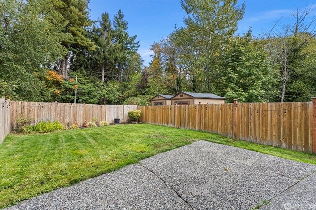 Building Photo - Lake Forest Park Duplex 2 bed/1.5 Bath