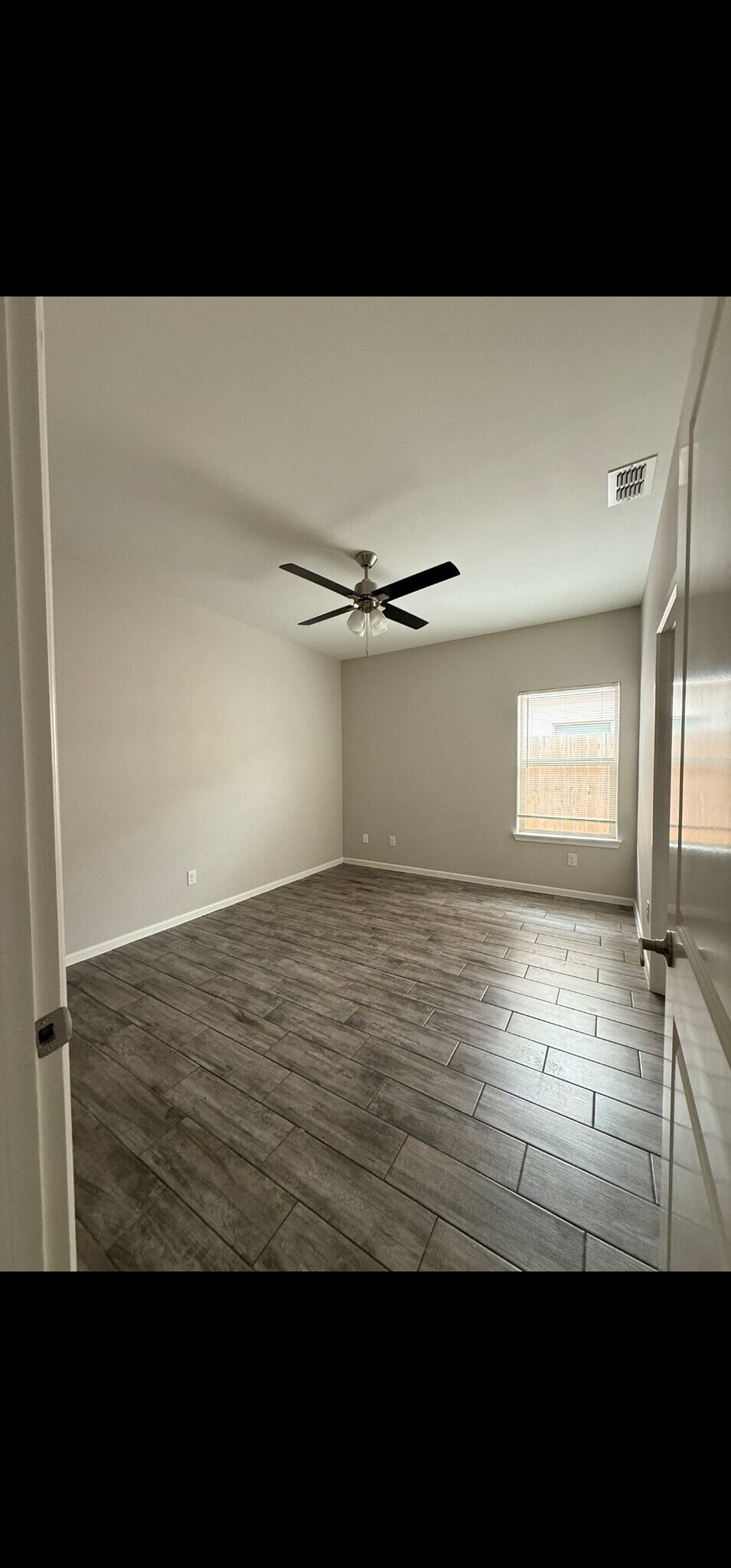 Building Photo - 1408 Vani Dr
