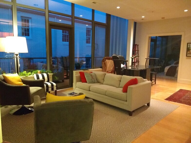 living room connects to guest bedroom - 2516 Q St NW