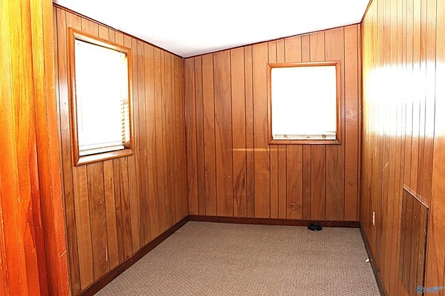 Building Photo - 152 Clutts Rd