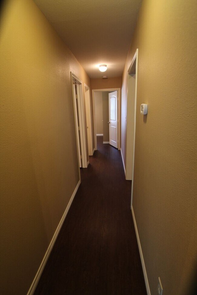 Building Photo - Gorgeous 4 Bedroom Home in The Ranch Subdivision- Flint! Coming Soon!