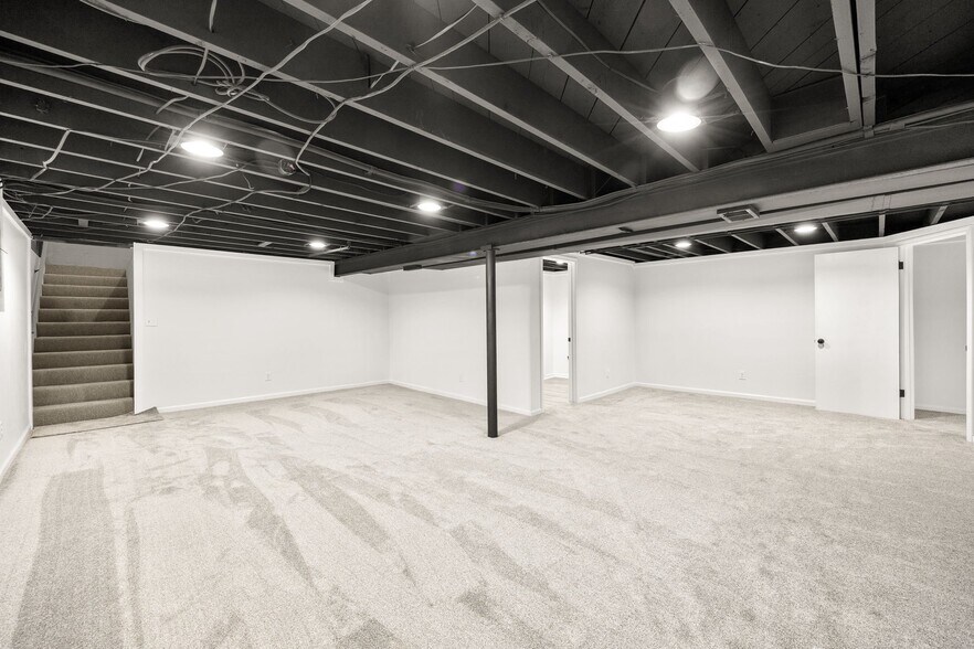 Building Photo - 709 SW 7 St