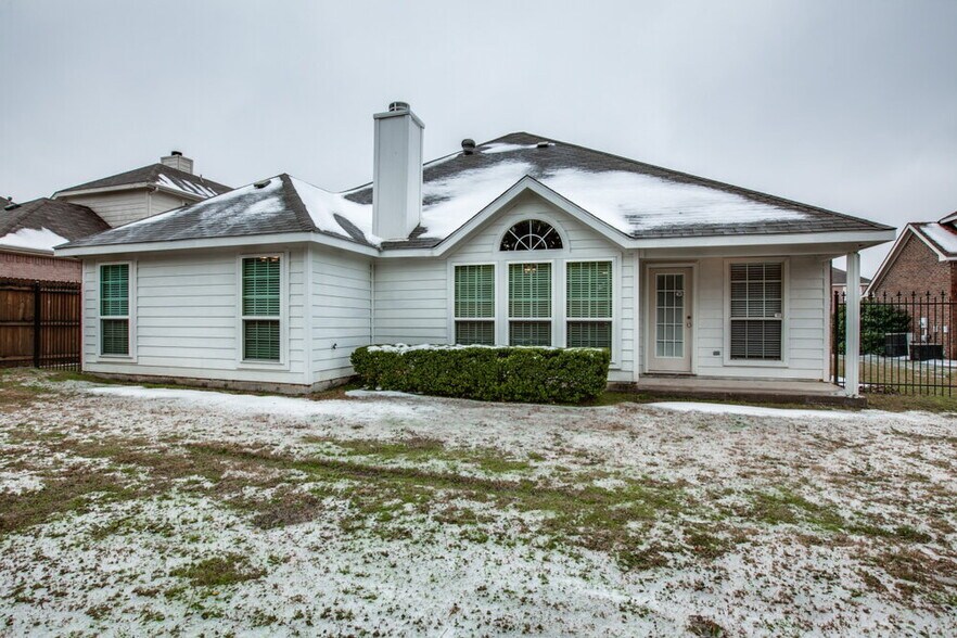 Building Photo - 1407 Oxford Dr