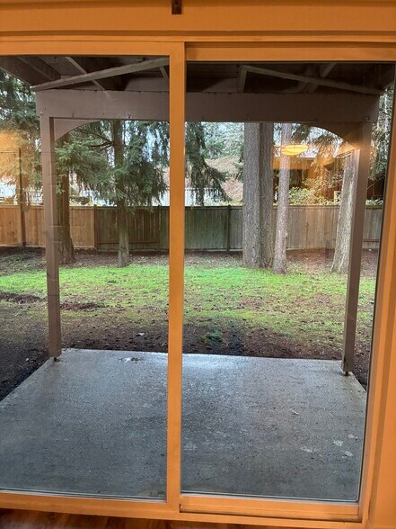 Building Photo - 12011 114th AVE CT E