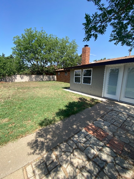 Building Photo - 1417 Claremont Terrace