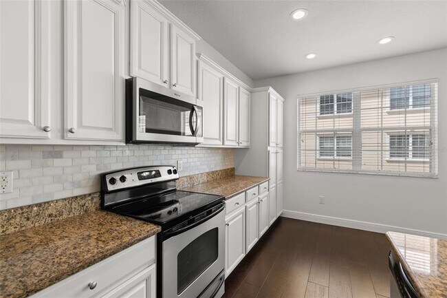 Building Photo - 10144 Arbor Run Dr
