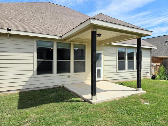 Building Photo - 1016 Hartman Dr