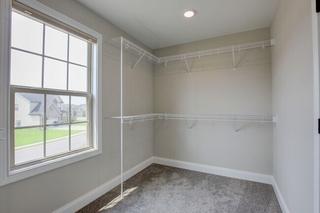Building Photo - 230 Cotoneaster Ln