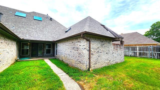 Building Photo - 3000 Broken Bow St