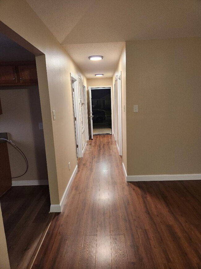 Building Photo - 8906 Winter Ct