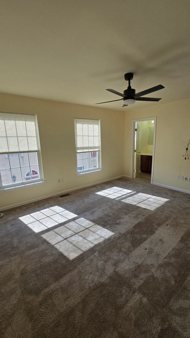 Building Photo - Villas of Little Italy - Open Concept Livi...
