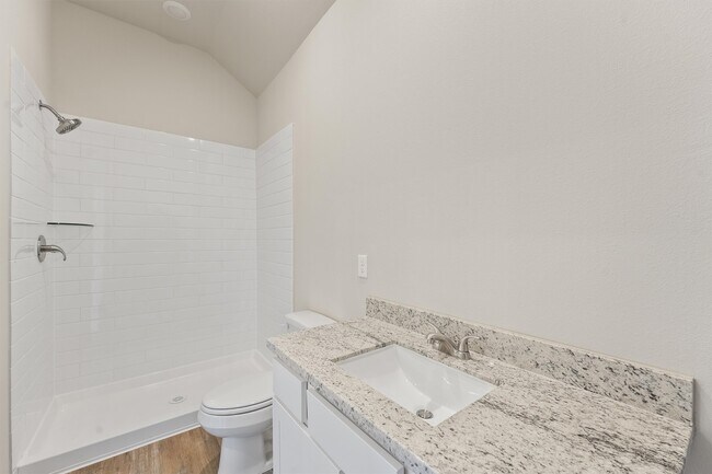 Building Photo - 8687 Sassafras