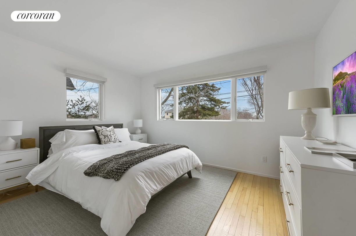 Building Photo - 23 Cliff Dr