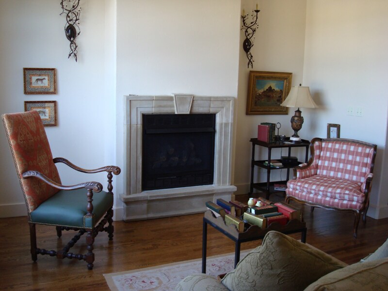 Building Photo - 14 N Olive Ave