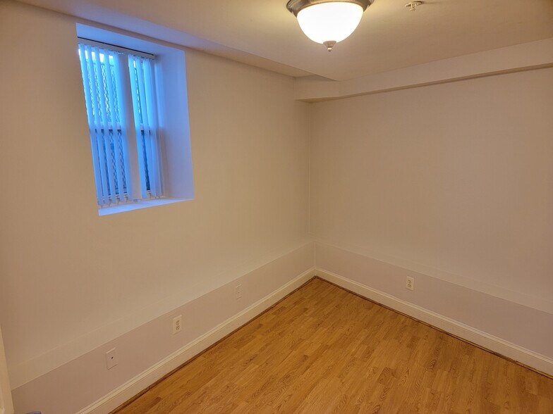 Building Photo - 330 Rhode Island Ave NE