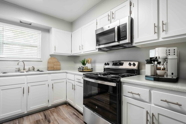 Building Photo - Hawthorne at Bear Creek