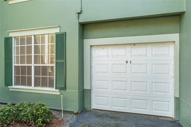 Building Photo - 9158 Lake Chase Island Way