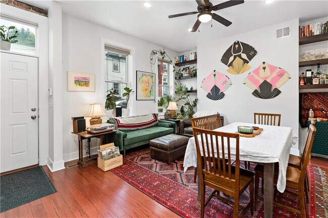 Building Photo - 254 38th St